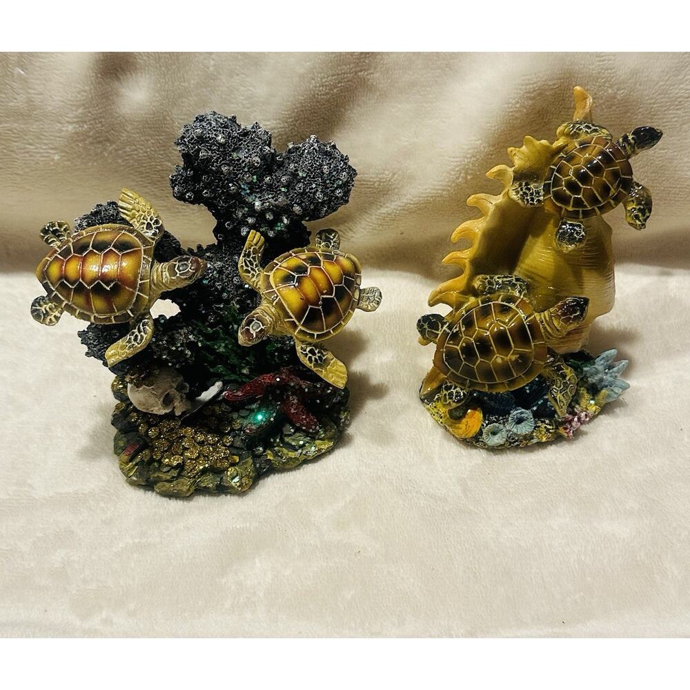 Decorative Sea Turtle Figurine on Coral Reef Base Skull Shell Set Of 2 Fish Tank
